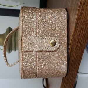 mini makeup/jewelry case
